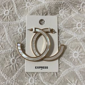 Express nwt mother of Pearl style large hoop gold
